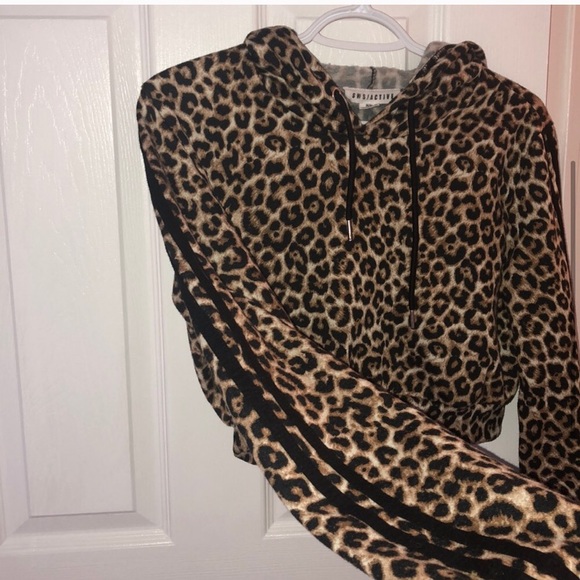 Leopard cropped sweater - Picture 1 of 3